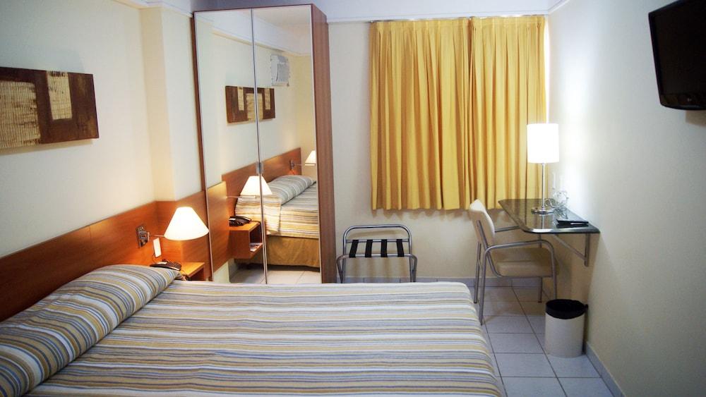 Cjc Short Stay Natal Bagian luar foto