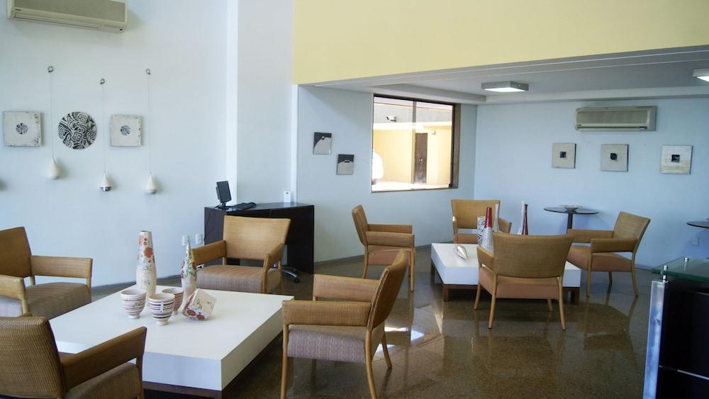 Cjc Short Stay Natal Bagian luar foto