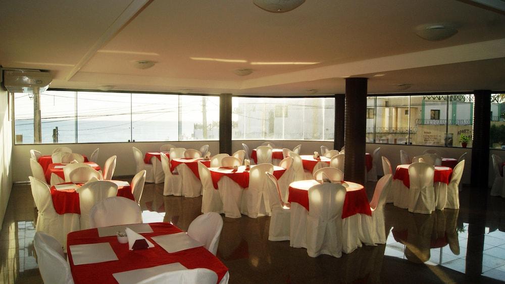 Cjc Short Stay Natal Bagian luar foto